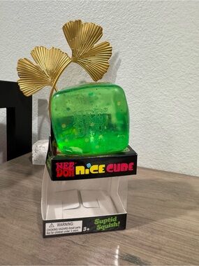 Needoh  Cube Suptid Squish - Satisfying Stretch Toy